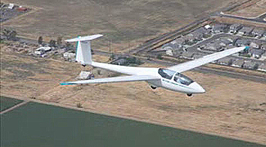 Student Solo Pilot in ASK-21